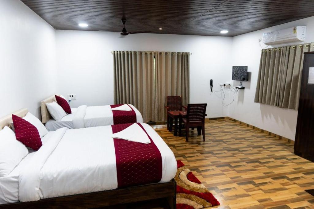 Mangozzz Magical World Hotell Panvel Exteriör bild